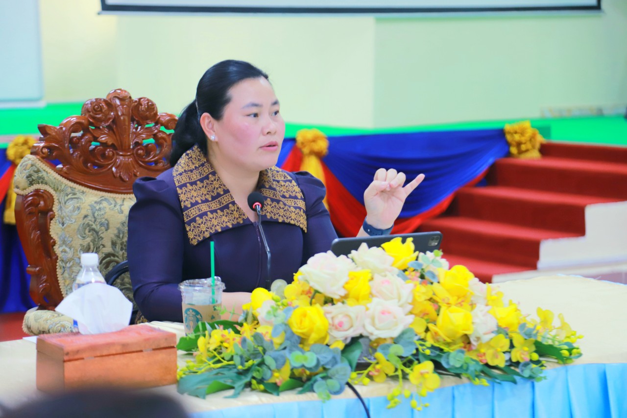 រដ្ឋបាលខេត្តកណ្តាល បើកកិច្ចប្រជុំបូកសរុបលទ្ធផលការងារប្រចាំត្រីមាសទី៣ ប្រចាំខែតុលា និងទិសដៅបន្ត របស់លេខាធិការដ្ឋានគណៈកម្មាធិការប្រយុទ្ធប្រឆាំង អំពើជួញដូរមនុស្ស រដ្ឋបាលខេត្តកណ្តាល បើកកិច្ចប្រជុំបូកសរុបលទ្ធផលការងារប្រចាំត្រីមាសទី៣ ប្រចាំខែតុលា និងទិសដៅបន្ត របស់លេខាធិការដ្ឋានគណៈកម្មាធិការប្រយុទ្ធប្រឆាំង អំពើជួញដូរមនុស្ស