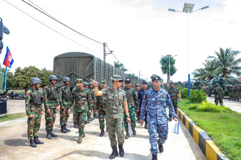 ក្រុមការងារសម្របសម្រួលក្រុមអ្នកសង្កេតការណ៍របស់ក្រសួងការពារជាតិ នៃព្រះរាជាណាចក្រកម្ពុជា បានបន្តធ្វើការសម្របសម្រួលជូនក្រុមអ្នកសង្កេតការណ៍អាស៊ាន (AOT) ដើម្បីចុះត្រួតពិនិត្យការអនុវត្តការកែសម្រួលអាវុធ និងយុទ្ធោបករណ៍បំផ្លិចបំផ្លាញធុនធ្ងន់សម្រាប់ដំណាក់កាលទី១